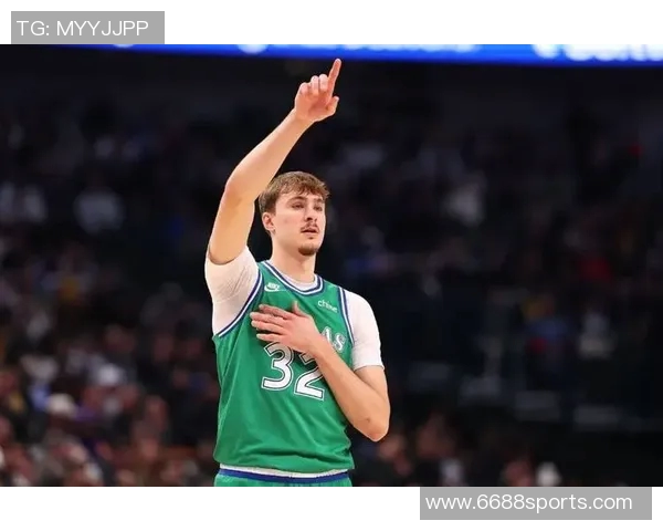 克尼佩尔半场表现抢眼6中2贡献5分4助攻正负值高达11